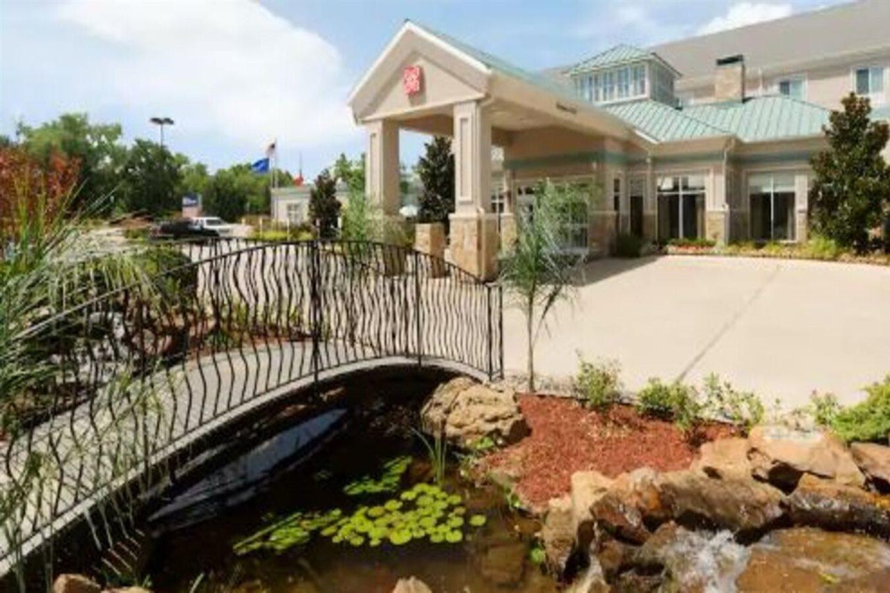 Hilton Garden Inn Tyler Bagian luar foto