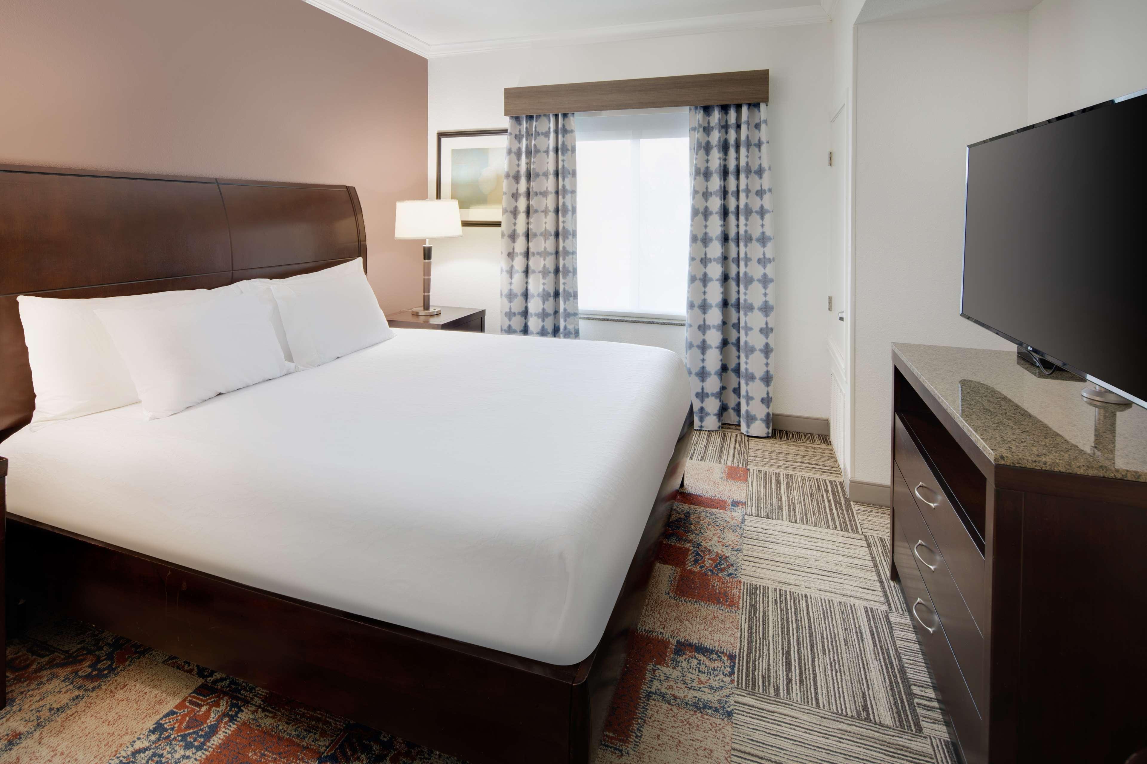 Hilton Garden Inn Tyler Bagian luar foto