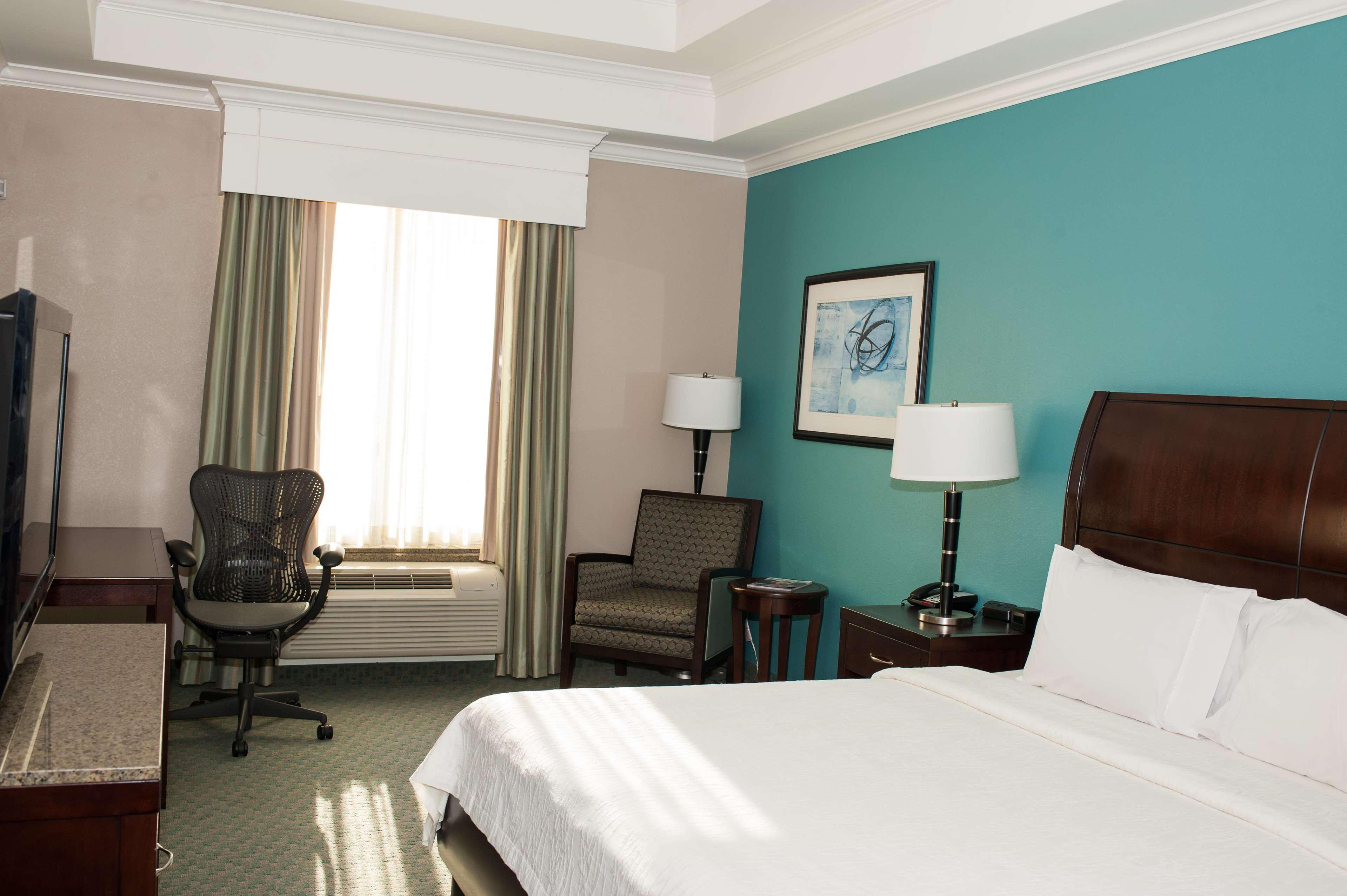 Hilton Garden Inn Tyler Bagian luar foto