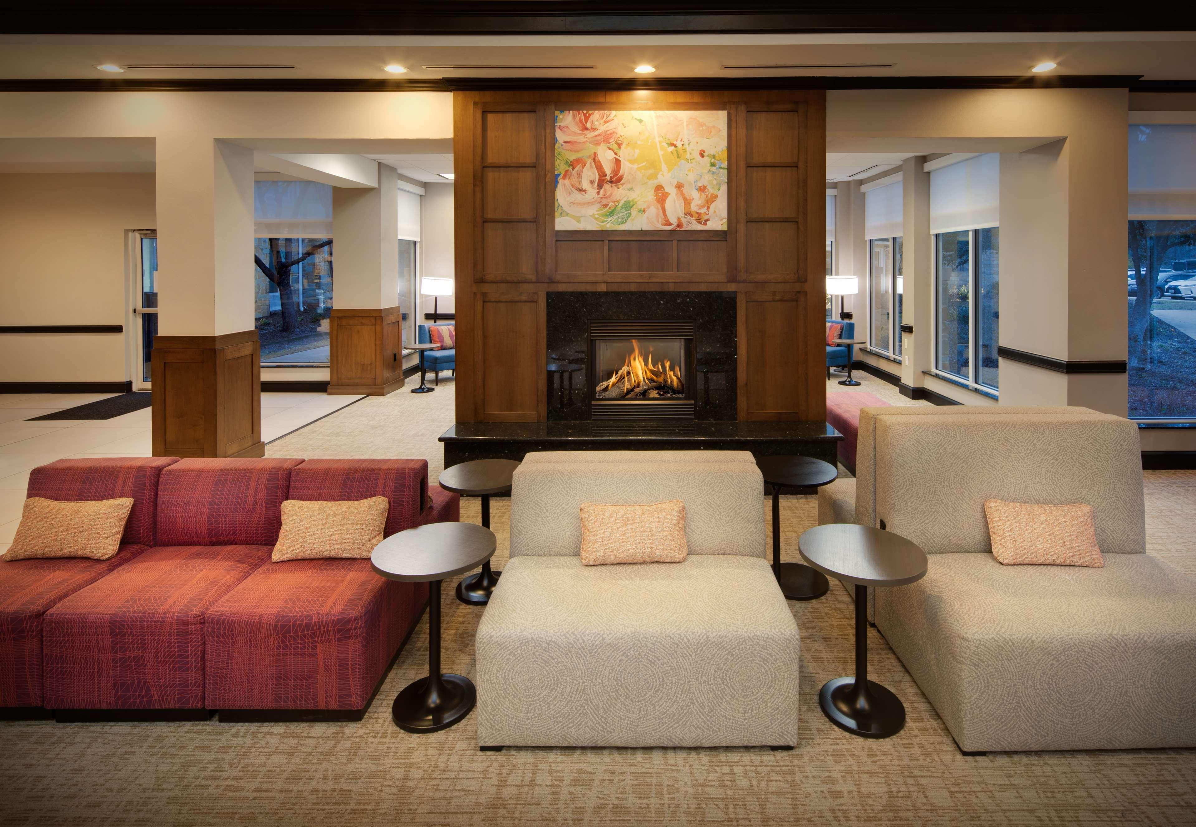 Hilton Garden Inn Tyler Bagian luar foto