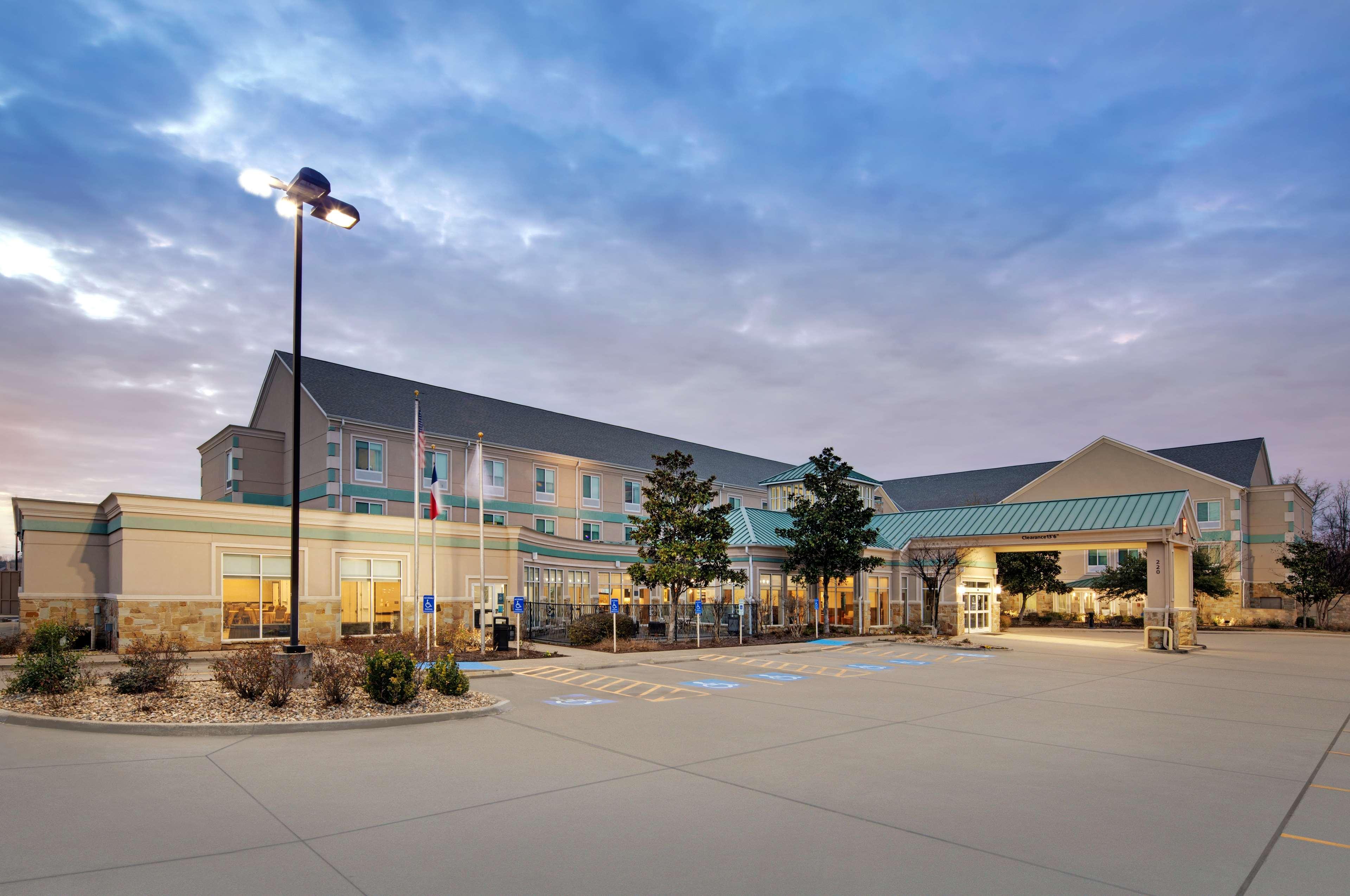 Hilton Garden Inn Tyler Bagian luar foto