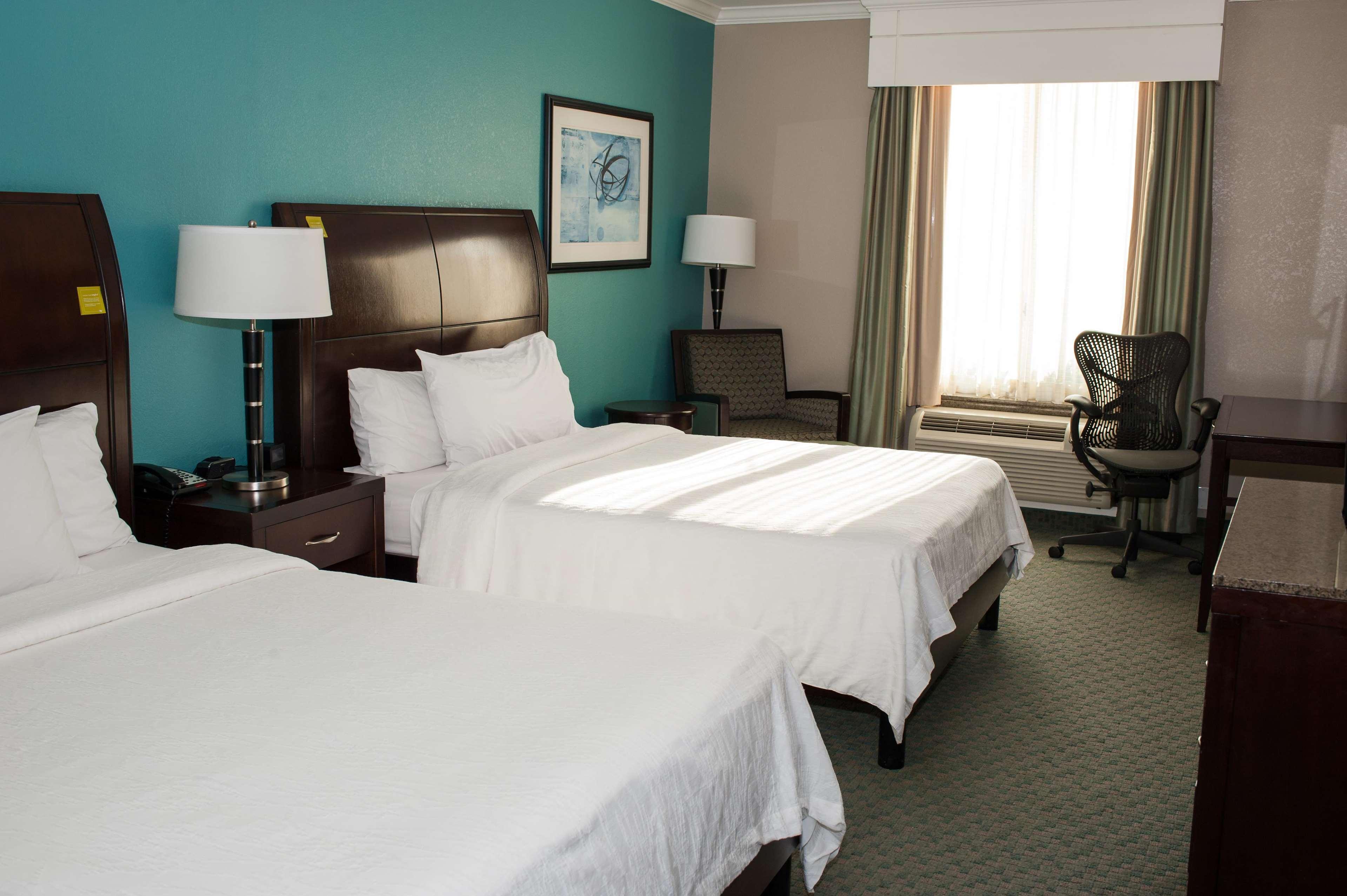 Hilton Garden Inn Tyler Bagian luar foto